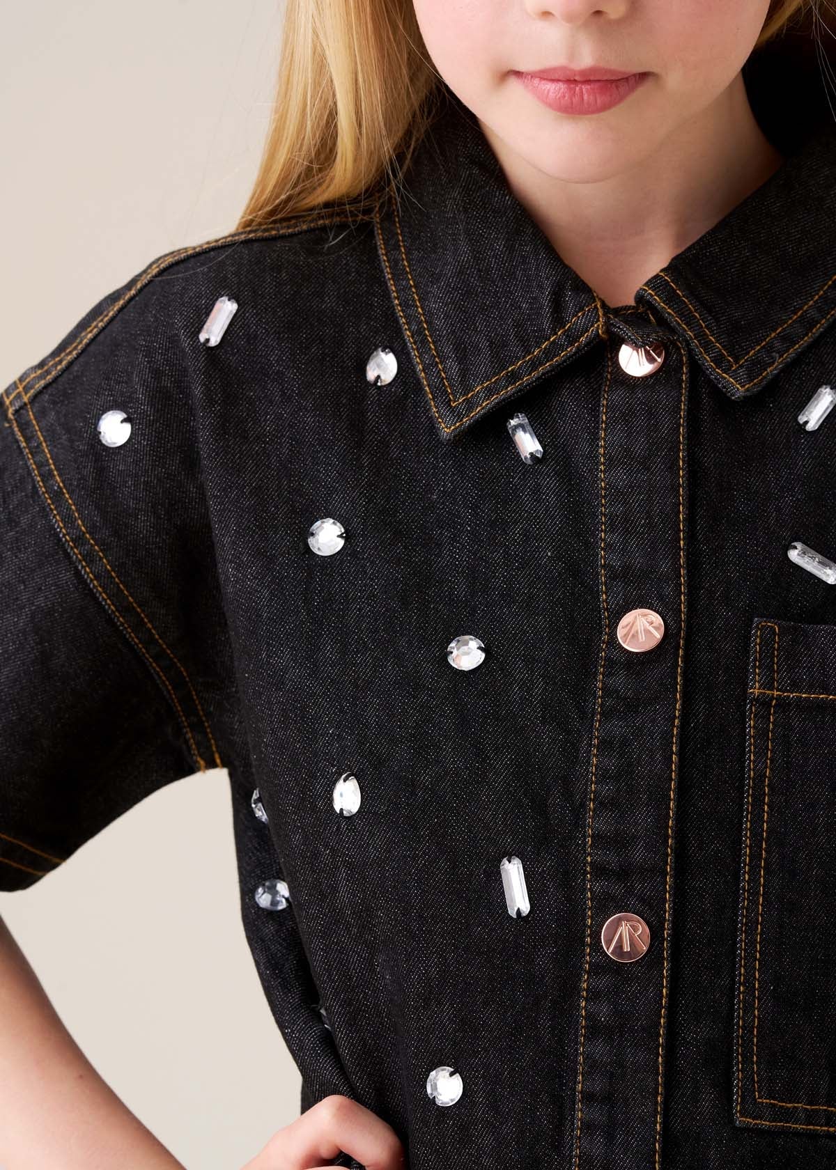 girl dress embroidery