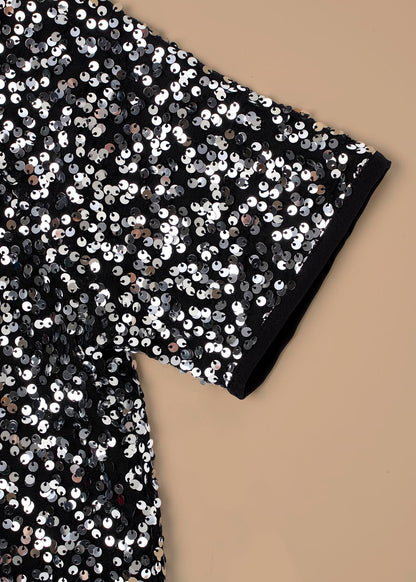 outfit girl silver sequin top